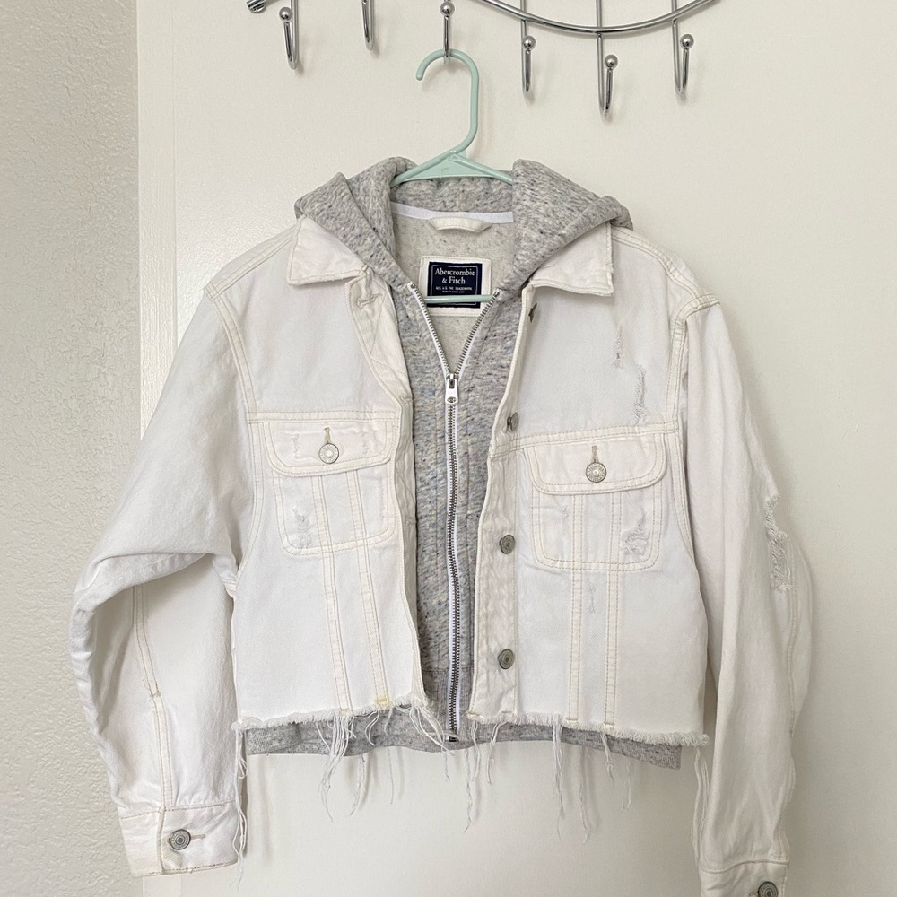abercrombie and fitch hooded denim jacket, white